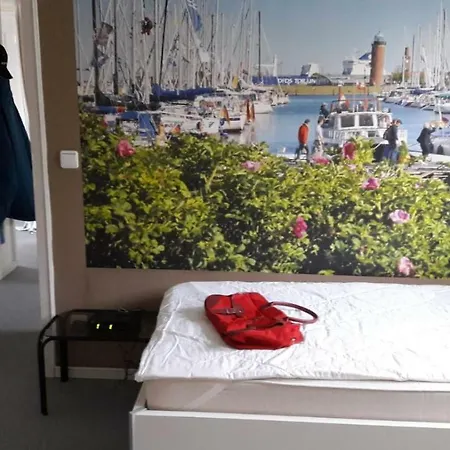 Marina 38-2 *